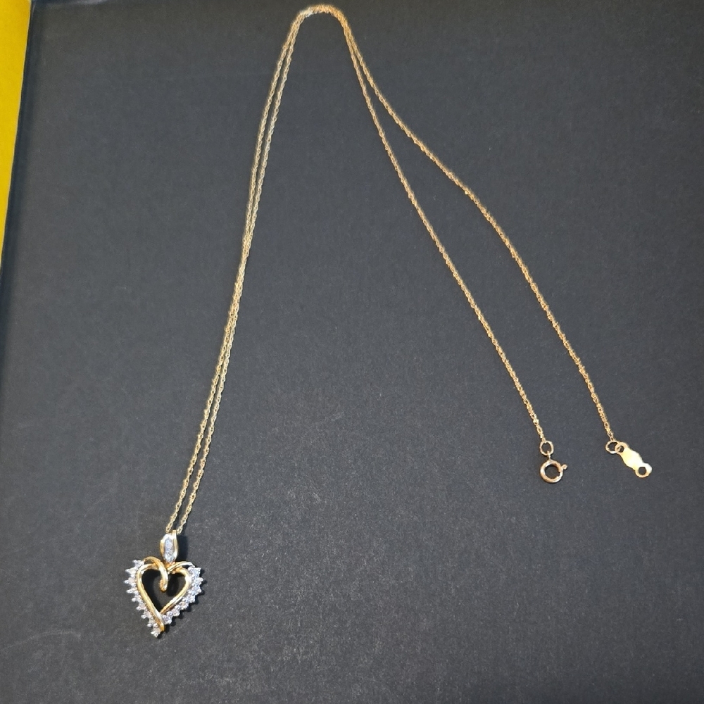 Vintage 10kSolid Gold Heart Pendant With Genuine Diamonds.